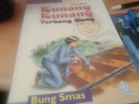 Image of Kunang-kunang terbang siang